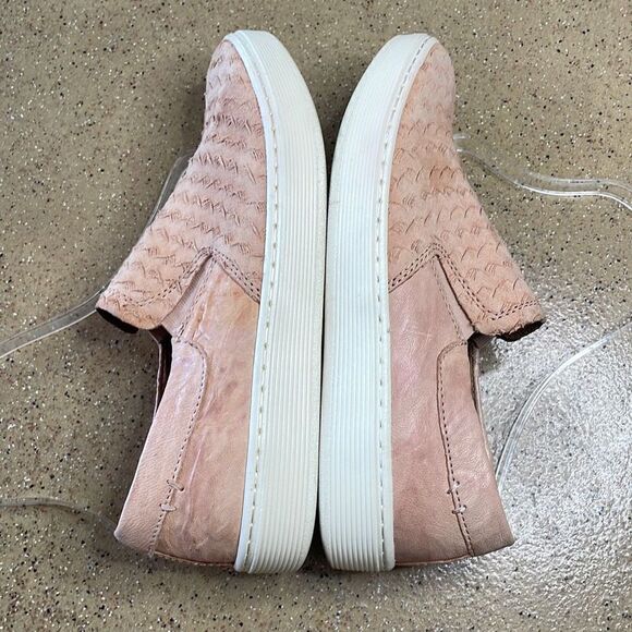 Söfft Somers Textured Distressed Leather Slip On Sneakers 7.5 Blush Pink - Picture 12 of 13